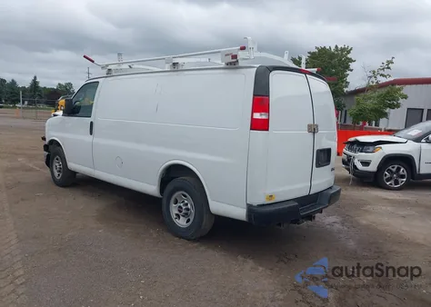 2019 GMC Savana 2500 Work Van z USA, uszkodzony, nr VIN 1GTW7AFP6K1360046